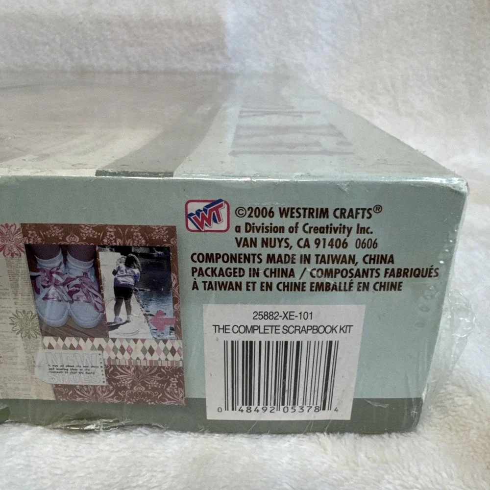 The Complete Scrapbook‎ Kit 12x12 Post Bound Album Over 1200 Pieces New